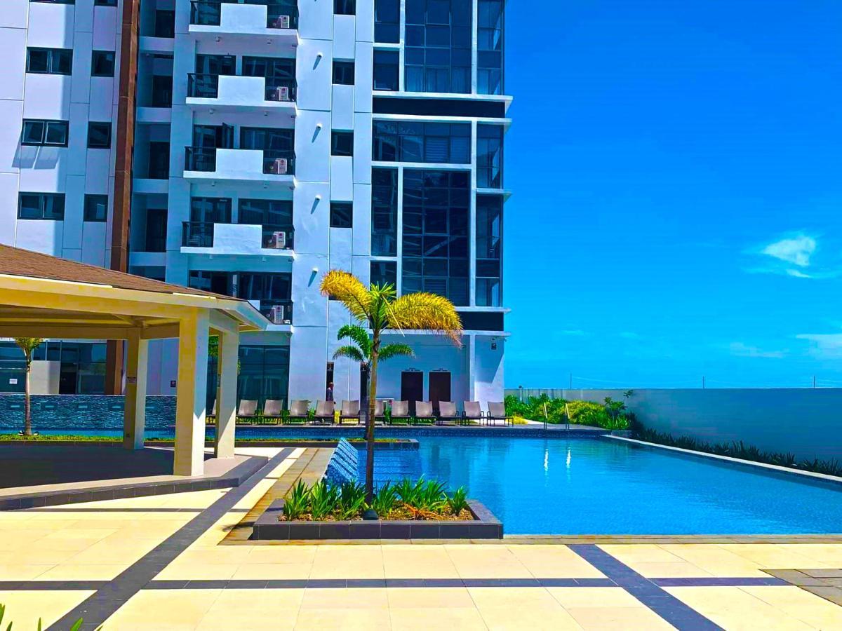 Mactan Newtown - New Modern Condo With Ocean View Đảo Mactan Ngoại thất bức ảnh